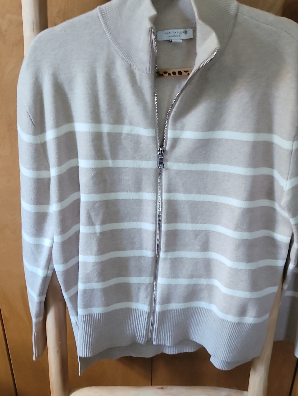 Ann Taylor  Zip Knit Cardigan